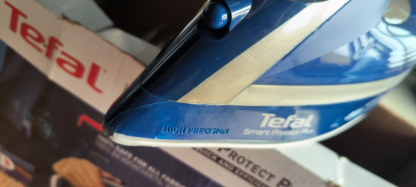 Утюг Tefal FV6872E0 (код 6563)