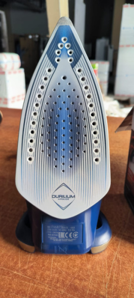 Утюг Tefal FV6872E0 (код 6563)