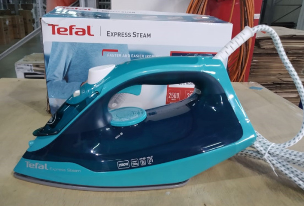 Утюг Tefal FV2867E0 (код 7353)